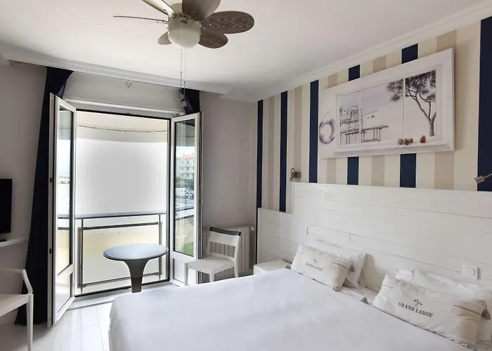 Hotel The Originals Miramar, Pontaillac 3*