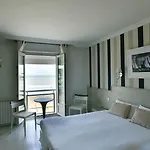 Hotel The Originals Miramar, Pontaillac 3*
