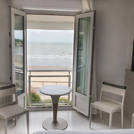 The Originals Miramar, Pontaillac 3* 로양