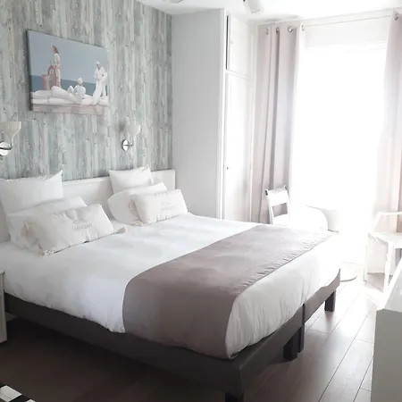 The Originals Miramar, Pontaillac Hotell