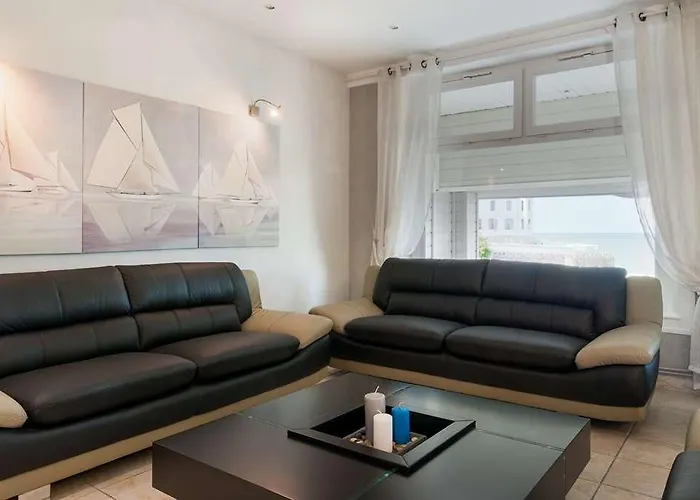 The Originals Miramar, Pontaillac 호텔 로양