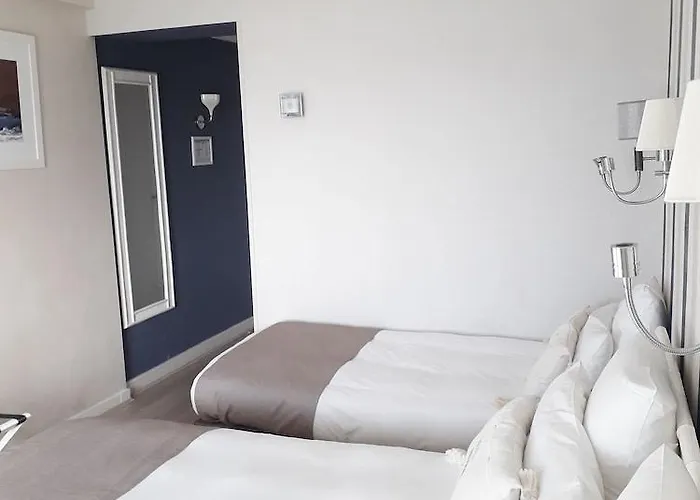 호텔 The Originals Miramar, Pontaillac